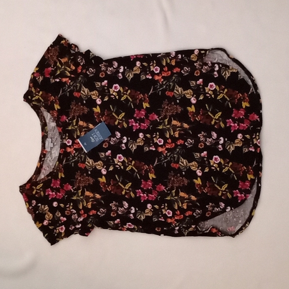 Women's Black with Florals Round Hem Tee - Picture 2 of 4